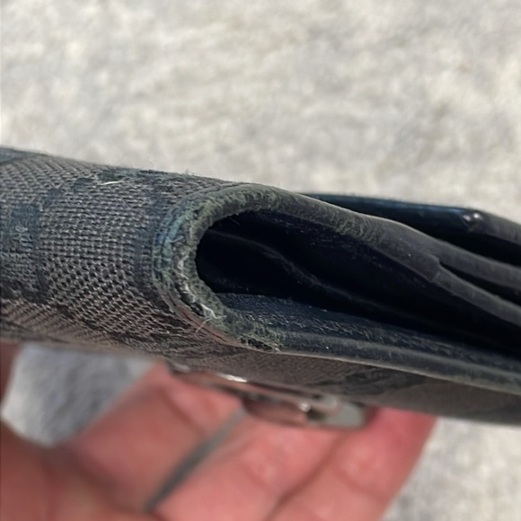 Vintage Gucci Monogram GG Bifold Wallet Black Canvas Metal Clasp Horsebit - Picture 9 of 17